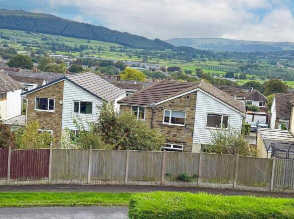 3 Bed Detached, Silsden