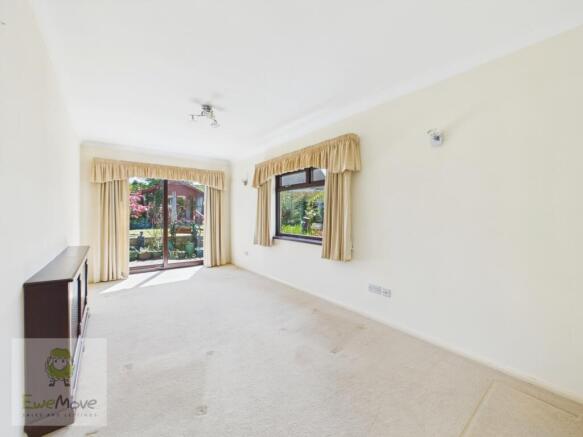 Main Road, Chattenden, Rochester, ME3 8LN photo 4