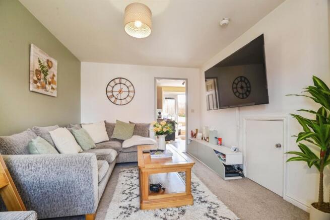 3 bed Detached for sale Image 4