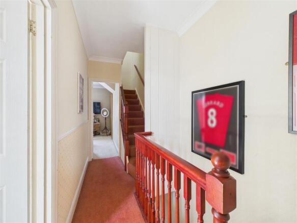 FIRST FLOOR LANDING