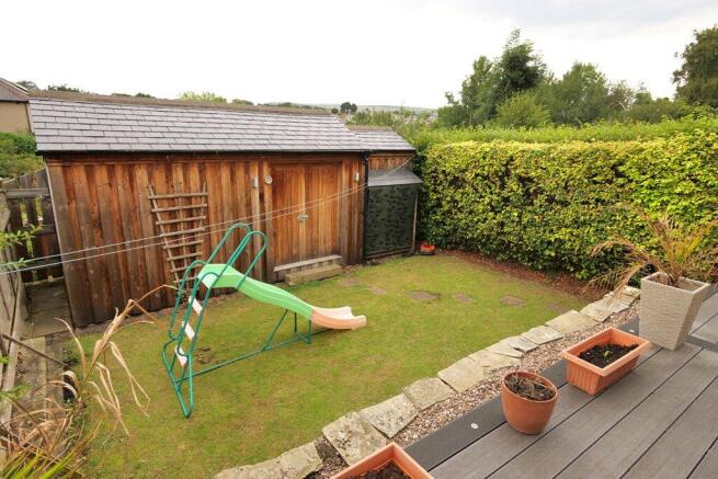 4 bed Semi-Detached for sale Image 4