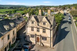 Jacobean House, Queens Square, Gloucester Street, Winchcombe, Cheltenham GL54 5LR