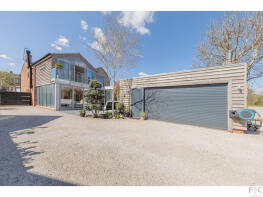 1 Hillside View, Fenny Lane, Lutterworth LE17 6PL