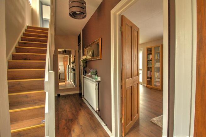 IMG_9361_2_3_Interior 3