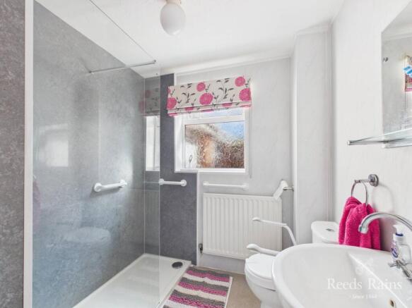 2 bed Bungalow for sale Image 11