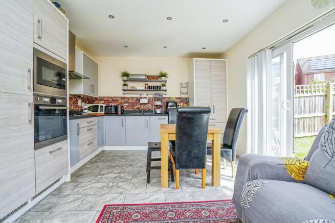 3 bed Detached for sale Image 5