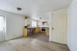 32, Dunstan Walk, East Denton, Newcastle Upon Tyne NE5 2YG