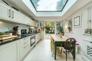 Flat Basement, 55, St Stephen's Avenue, London W12 8JA