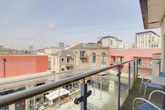 Flat8Balcony4