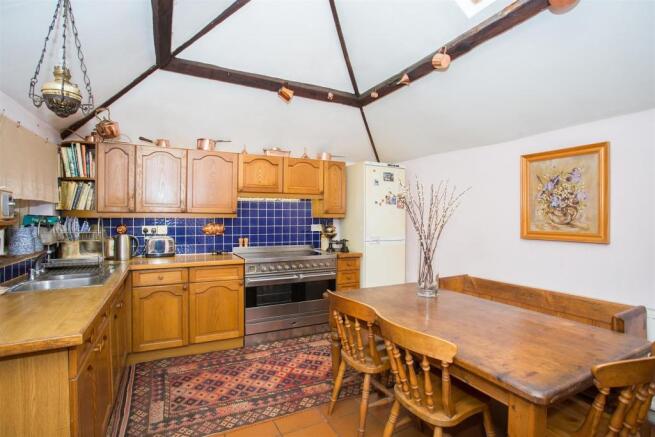 KITCHEN DINING ROOM.jpg