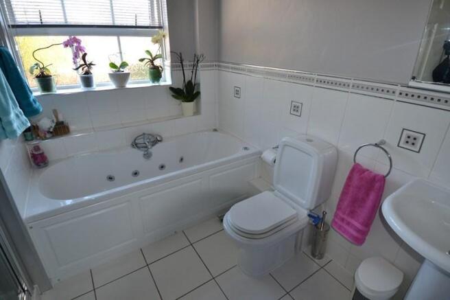 Photo 10