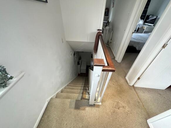 3 bed Semi-Detached to rent Image 6