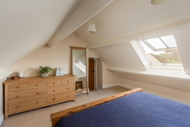 Blacksmiths House Bedroom 1-3.jpg