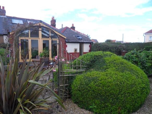 Photo 12