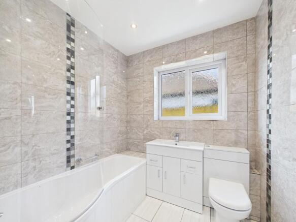 2 bed Semi-Detached Bungalow for sale Image 12