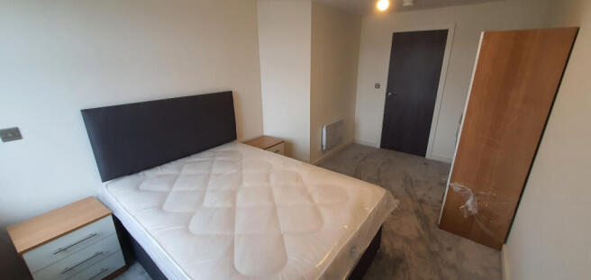 2 bed Apartment to rent Image 11