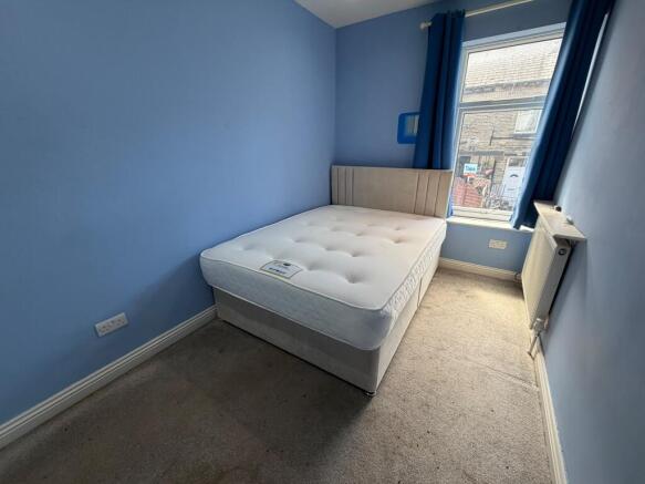 3 bed Terraced to rent Image 4
