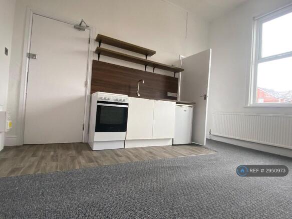 Lounge/Kitchen