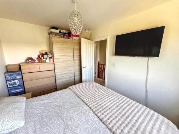 2 bed Town House for sale Image 9