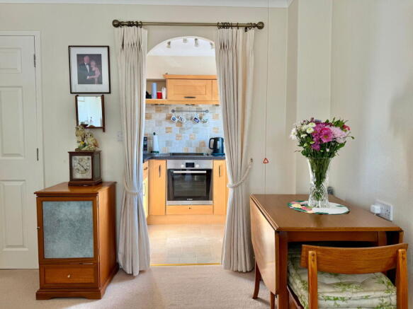 1 bed Flat for sale Image 7