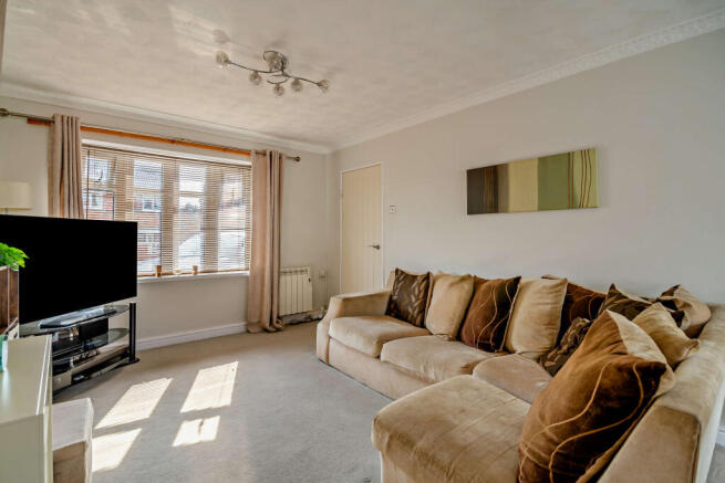 3 bed Semi-Detached for sale Image 4
