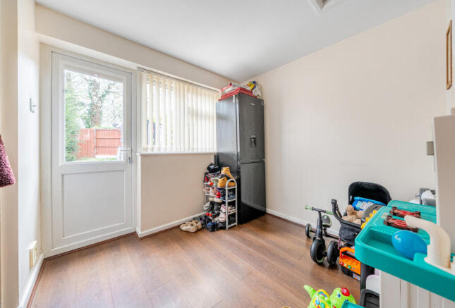 1432935-11-69c3da...