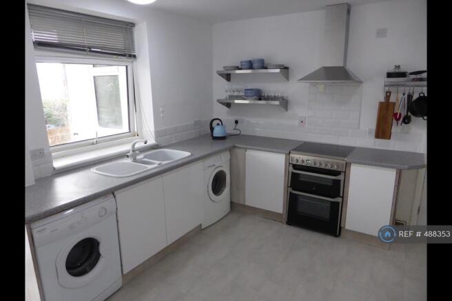 Kitchen 4m x 3.6m