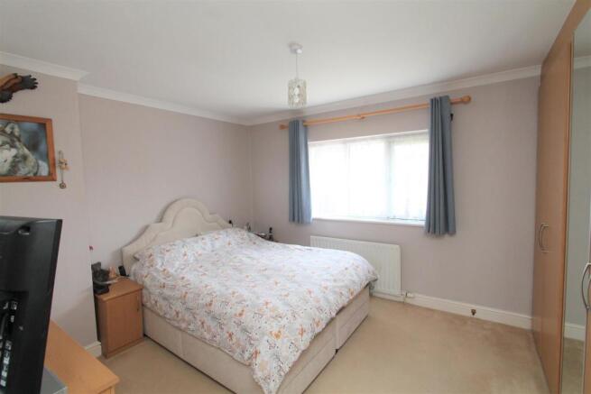 Master Bedroom.JPG