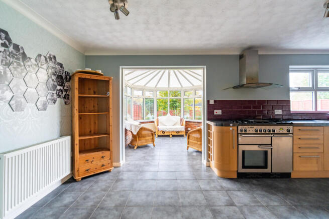 Kitchen / Dining Room