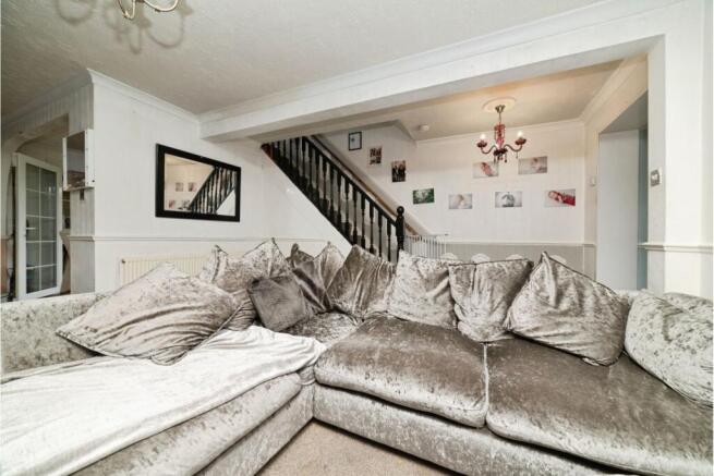 3 bed Semi-Detached for sale Image 4