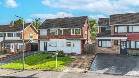 Highcliffe Road, Tamworth, Staffordshire, B77