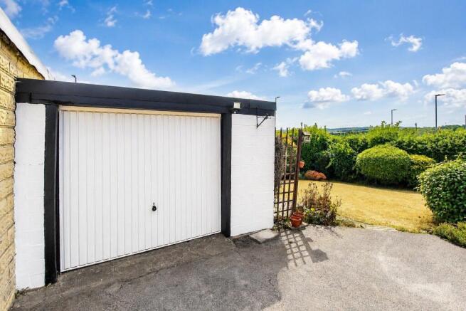 2 bed Detached Bungalow for sale Image 6