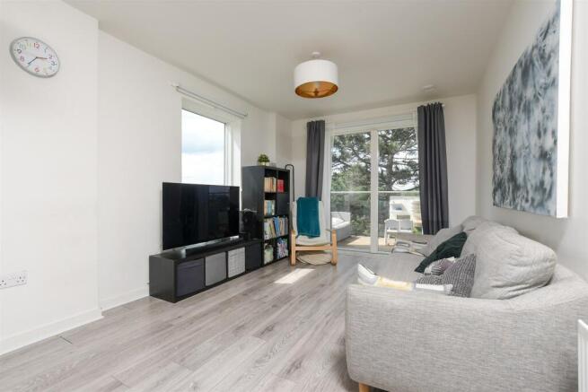Lounge/Kitchen