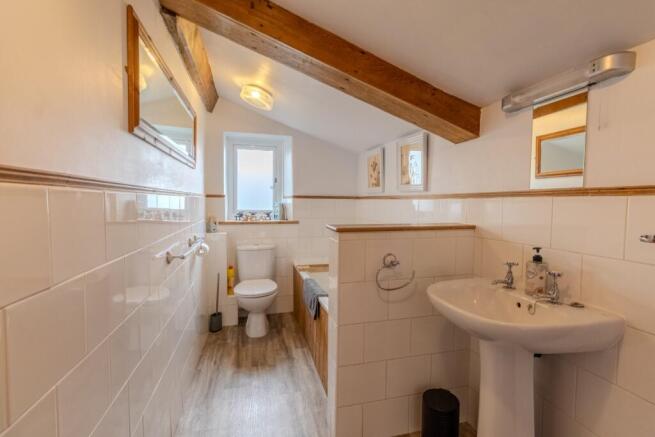 2 bed Cottage for sale Image 10