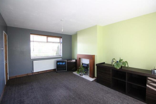 Lounge2.JPG