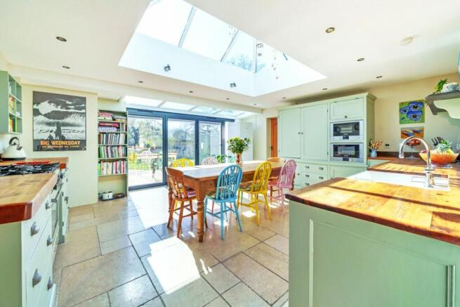 Kitchen/Breakfast Rm