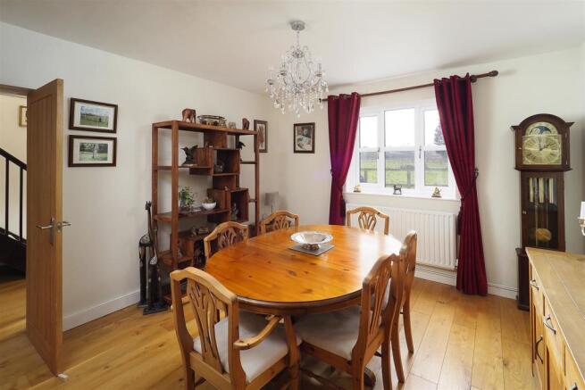 Dining Room.jpg