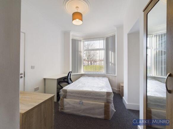 4 bed Terraced for sale Image 11