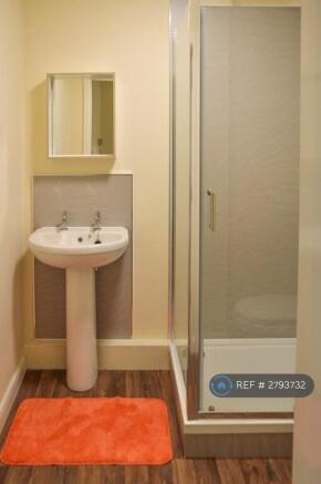 1 bed Flat to rent Image 5