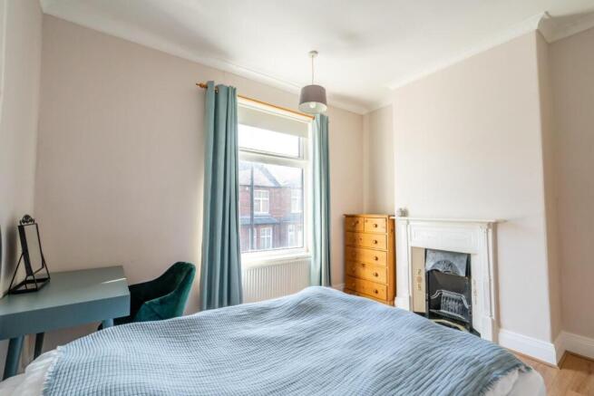 2 bed Terraced for sale Image 8