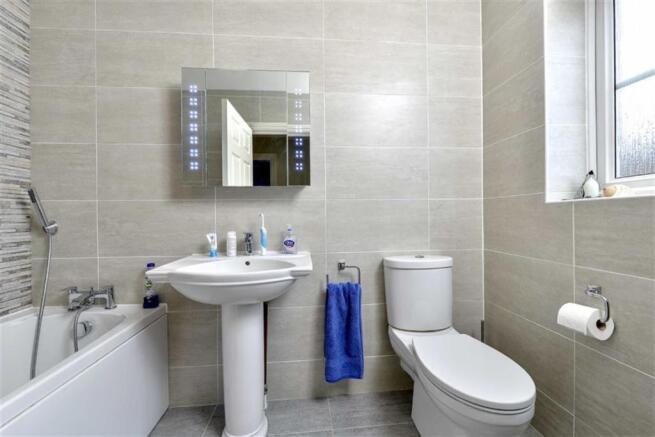 Photo 11