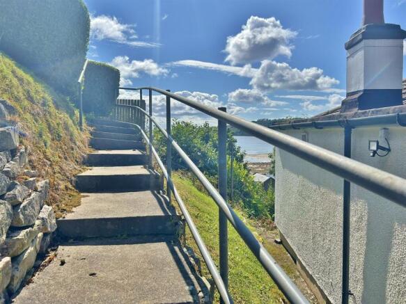 Steps down to Sunnybank
