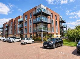 Flat 18, Darwin House, Holmesley Road, Borehamwood WD6 1AP
