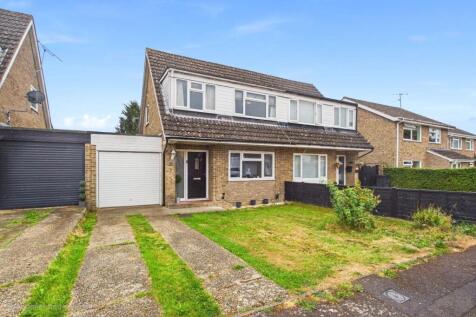 Mersey Way, Thatcham, Berkshire, RG18