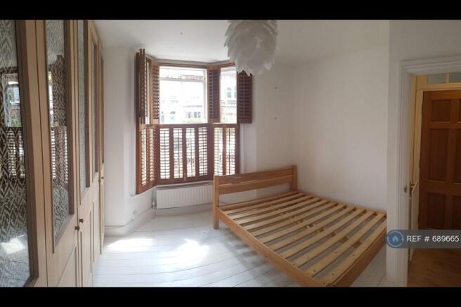 Front Bedroom - Empty