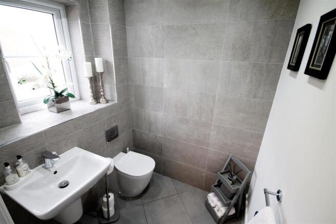 Cloakroom/WC
