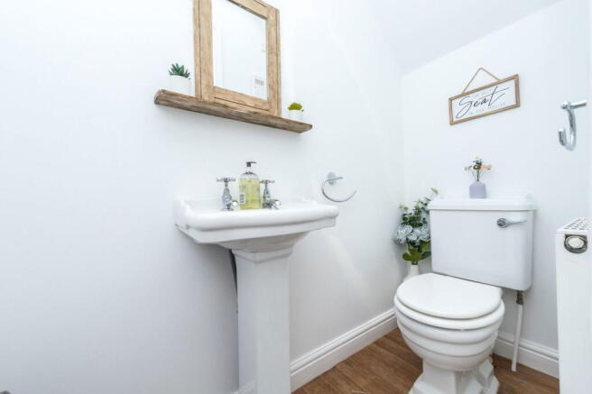 3 bed Detached for sale Image 11