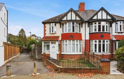Lyndhurst Avenue, London