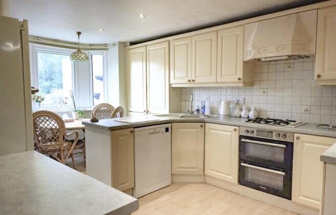 Woodend Lane, Hyde, Greater Manchester, SK14 photo 4