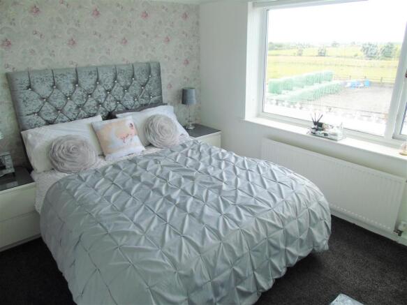 Bed2.JPG
